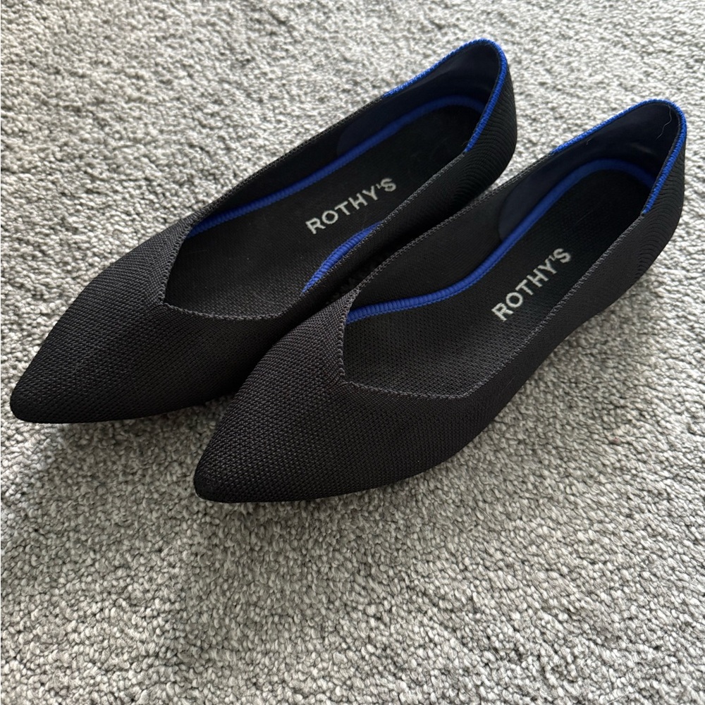 Rothy’s The Pointe shoe in black, size 7